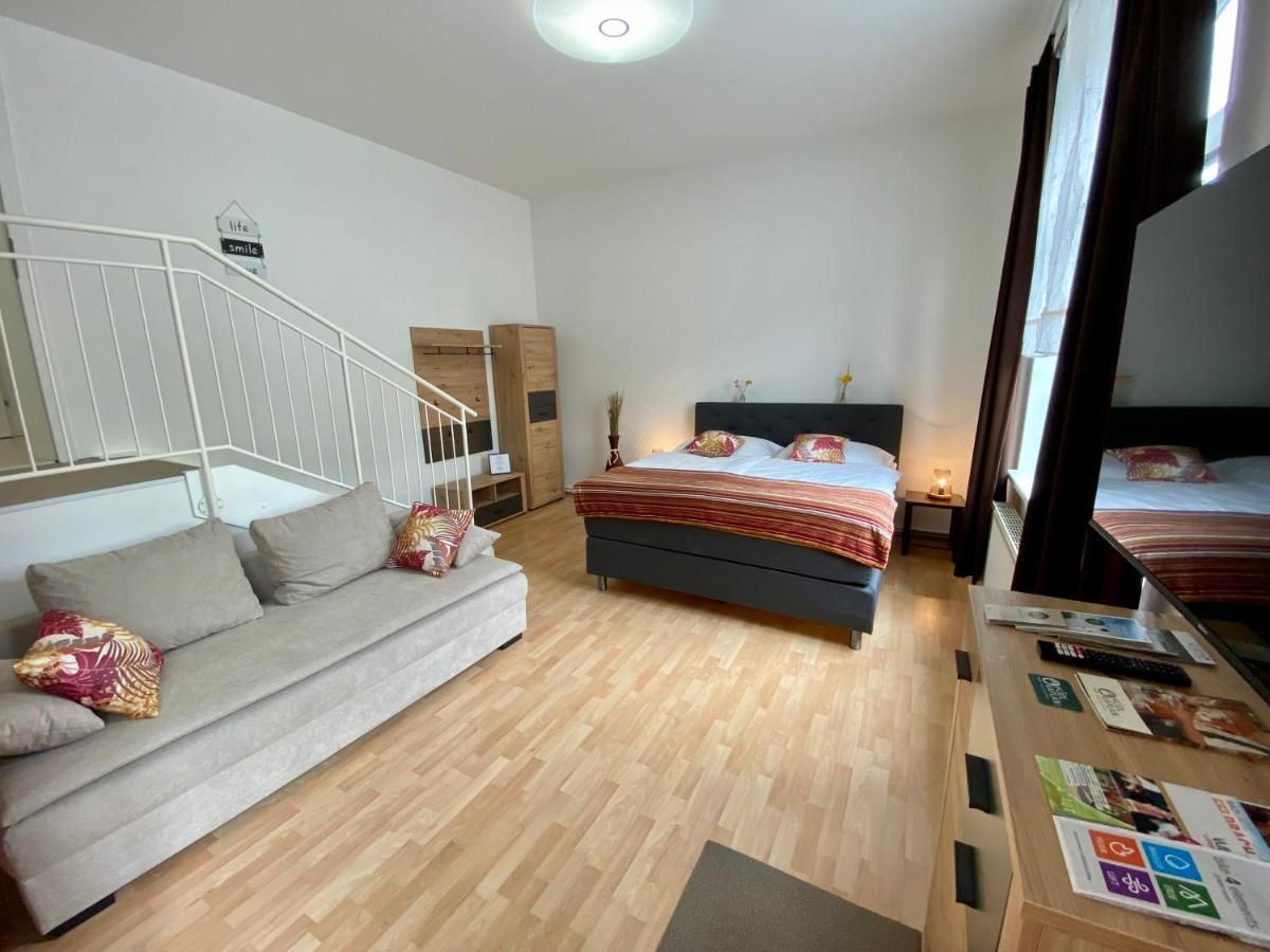 Hotel & Wirtshaus Hoedl-Kaplan Feldbach  Ngoại thất bức ảnh