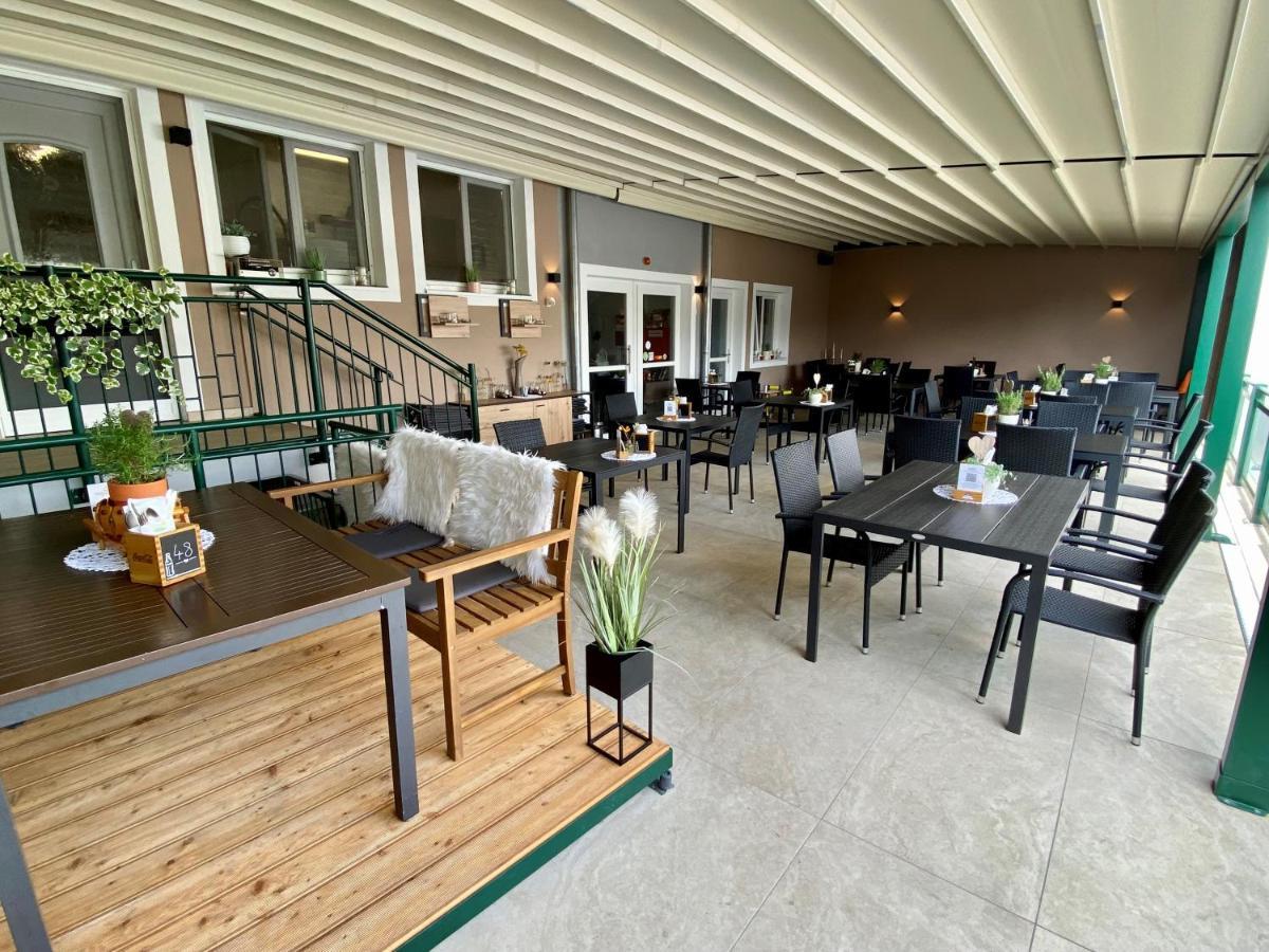 Hotel & Wirtshaus Hoedl-Kaplan Feldbach  Ngoại thất bức ảnh