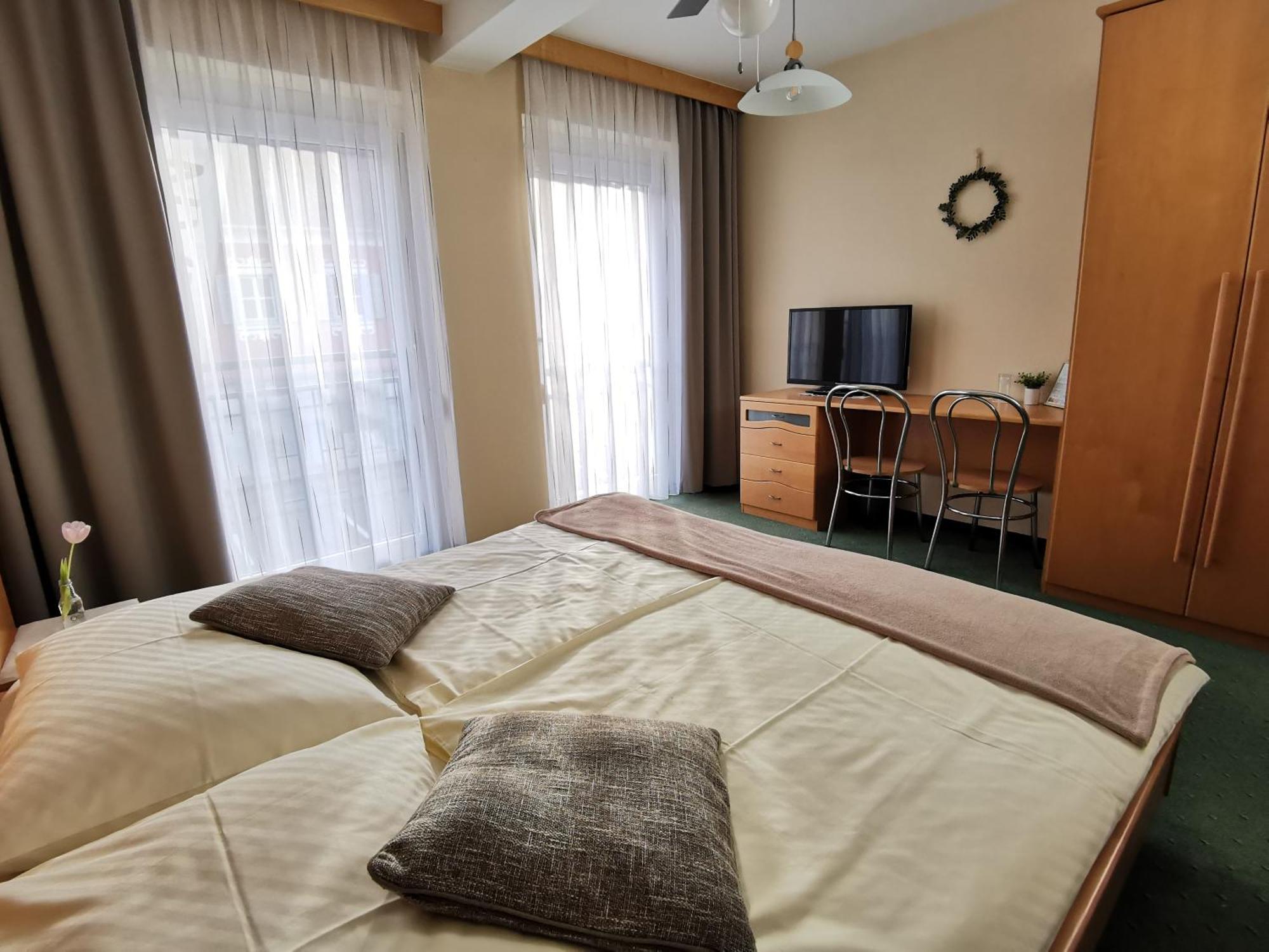 Hotel & Wirtshaus Hoedl-Kaplan Feldbach  Phòng bức ảnh